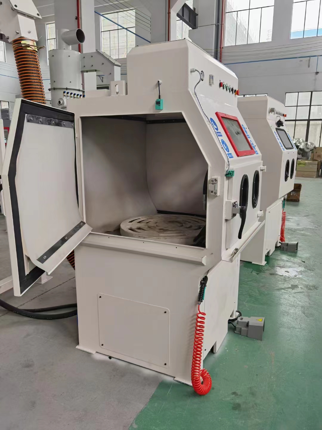 百色移动式抛丸机的工作原理?